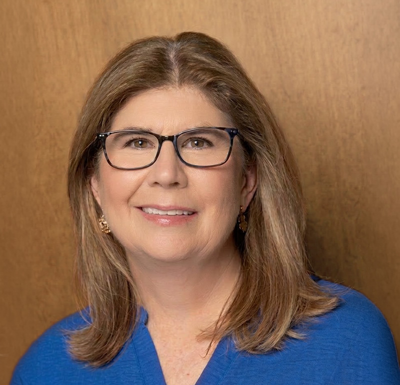 Stacey-Stuhrenberg-headshot